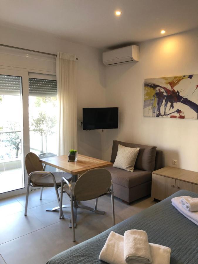 העיירה סקיאתוס Vanessa House Luxury Apartments מראה חיצוני תמונה