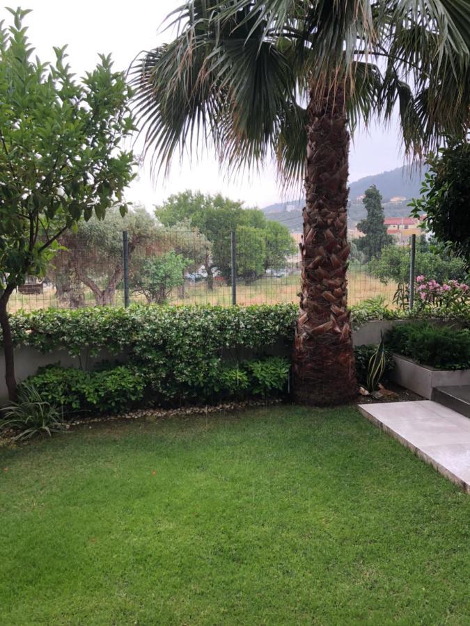 העיירה סקיאתוס Vanessa House Luxury Apartments מראה חיצוני תמונה