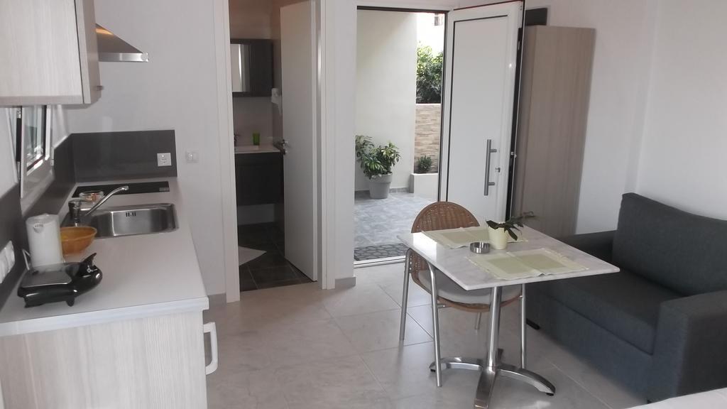 העיירה סקיאתוס Vanessa House Luxury Apartments מראה חיצוני תמונה